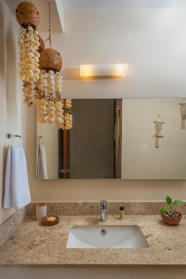 Private Pool And Roof Top For 3 In La Veleta 툴룸 외부 사진