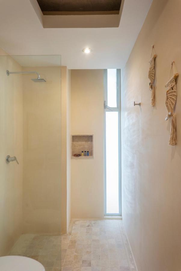 Private Pool And Roof Top For 3 In La Veleta 툴룸 외부 사진